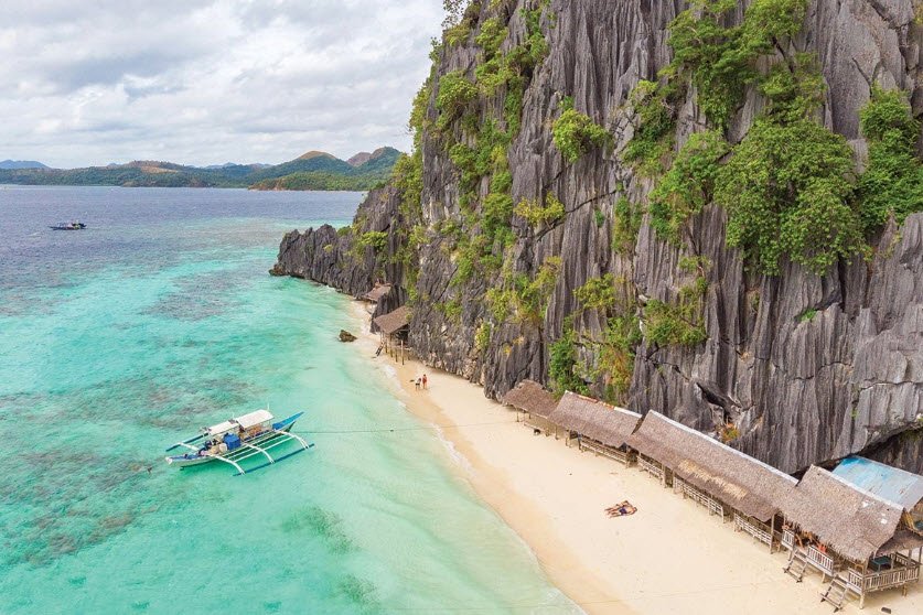 Calumbuyan Island, Philippines